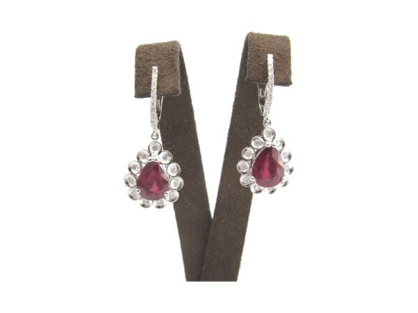 Pırlanta  Yakut  Damla Küpe