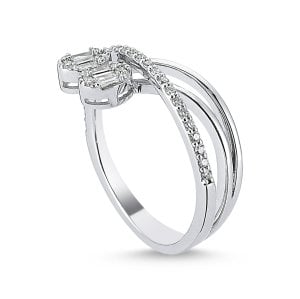 0.37 Karat Baget Pırlanta Yüzük